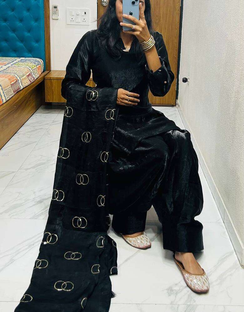 Women's Fendi Silk Solid Muslim Straight Kurti With Pant and Dupatta set